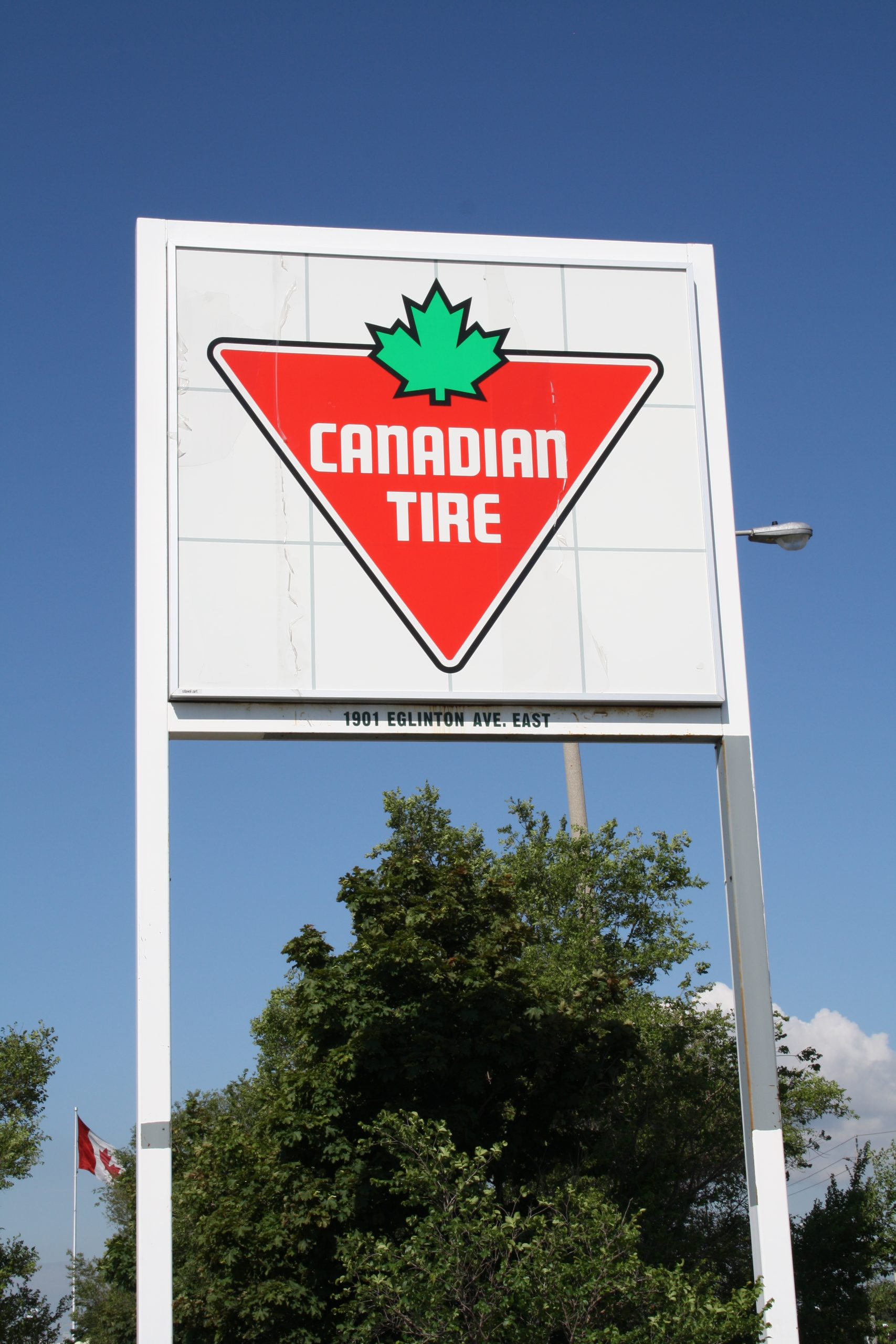 Canadian Tire Retail expects better 2023 margins despite tougher